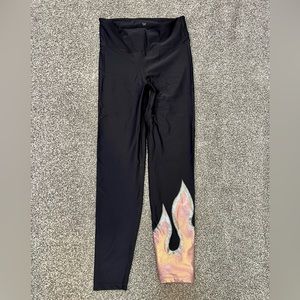 Heroine sport size L leggings - black with pink flame